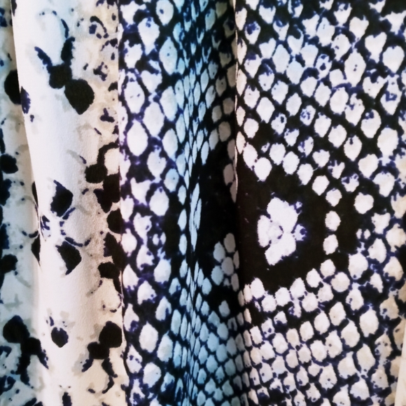 Shirt - Picture 2 of 4